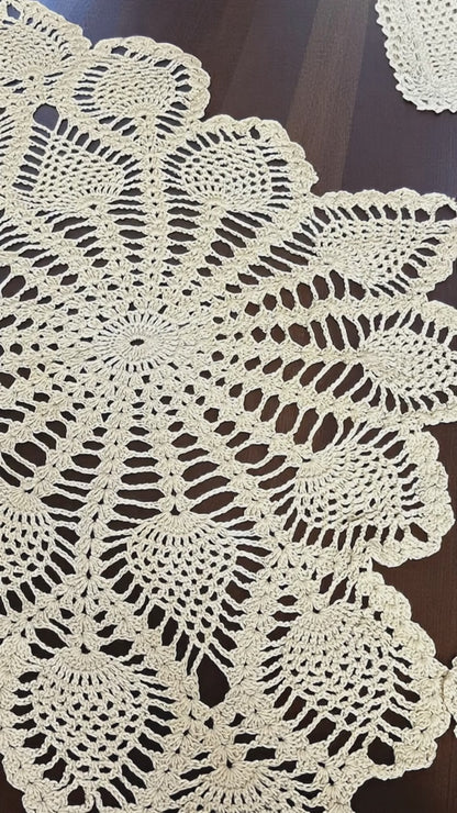 Crochet table Runner